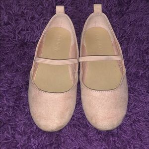 Blush old navy dress shoe